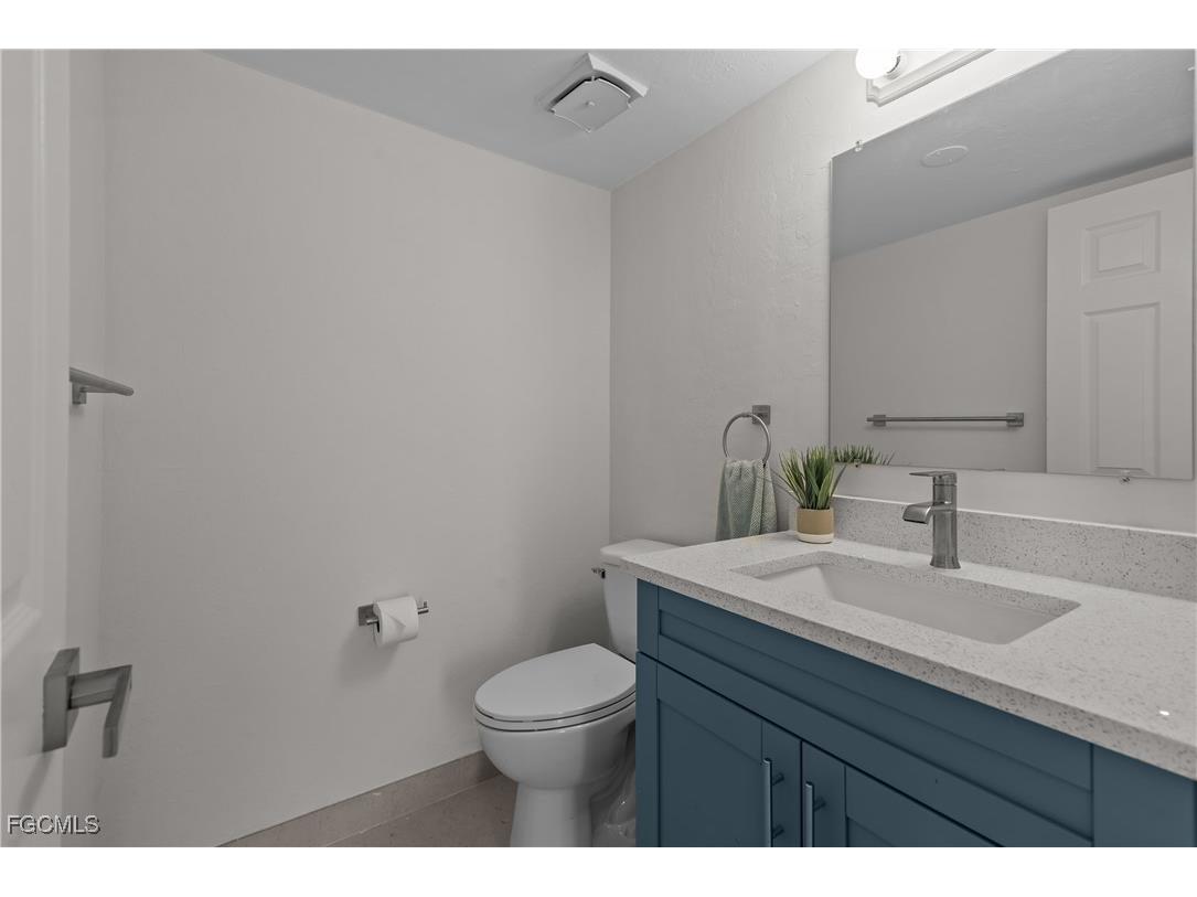 1706 Sandy Circle Cape Coral FL 33904 2025002816 image18