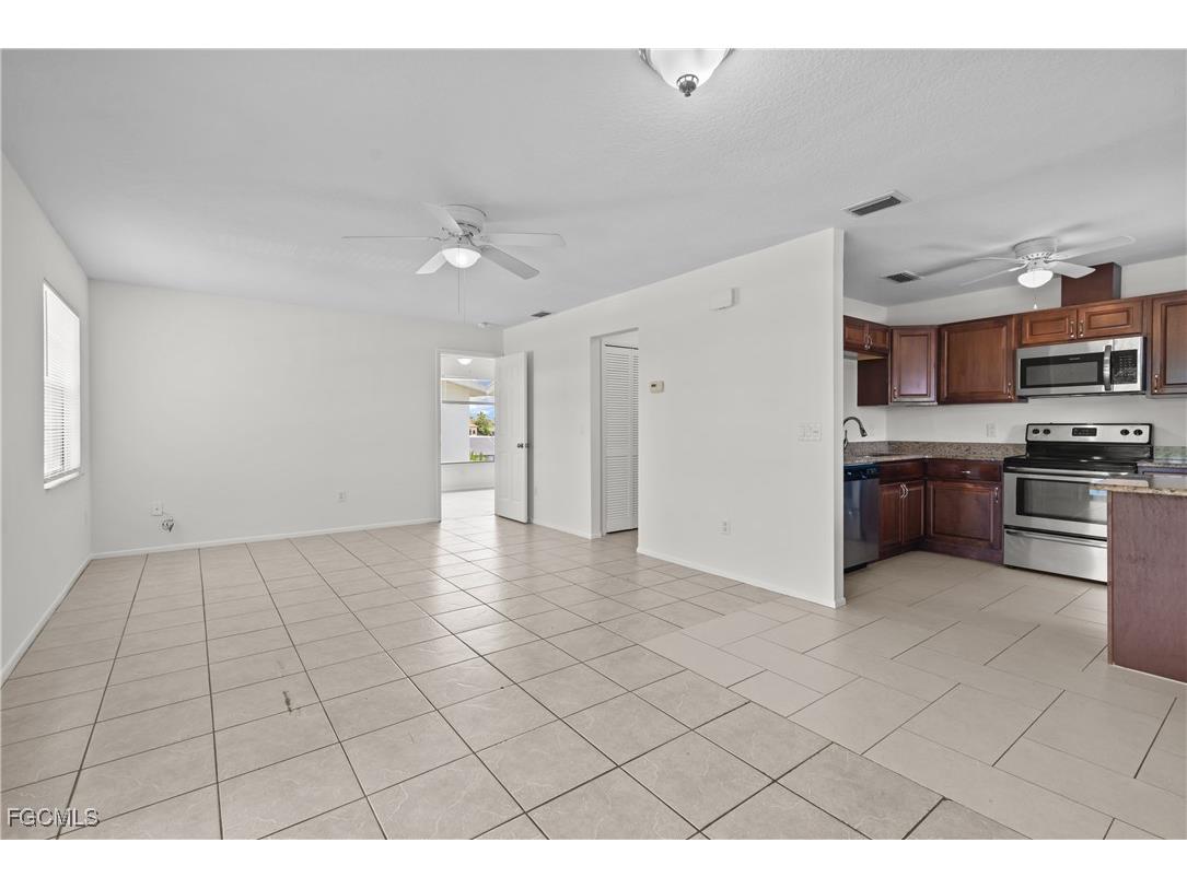 1706 Sandy Circle Cape Coral FL 33904 2025002816 image39