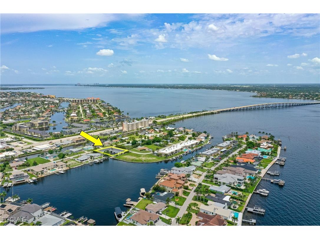 1706 Sandy Circle Cape Coral FL 33904 2025002816 image45