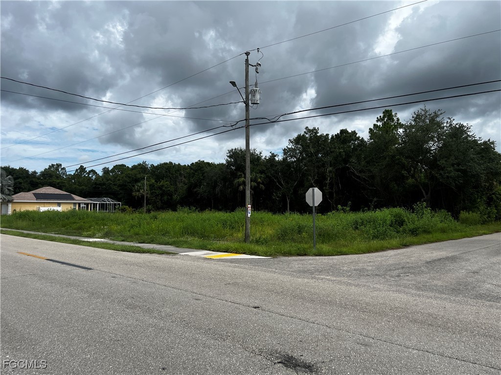 1707 E 6th Street Lehigh Acres FL 33972 2025002724 image4