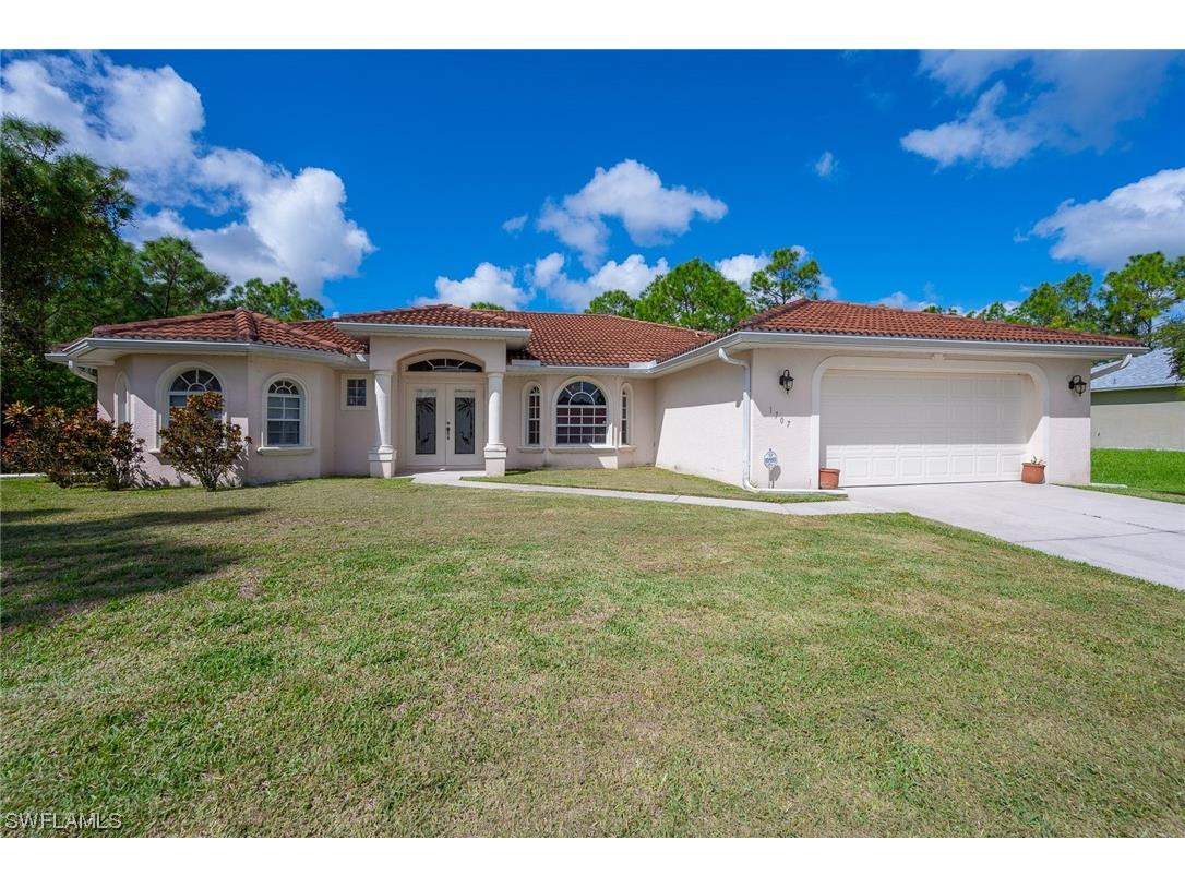 1707 Euclid Avenue Lehigh Acres FL 33972 223074394 image1