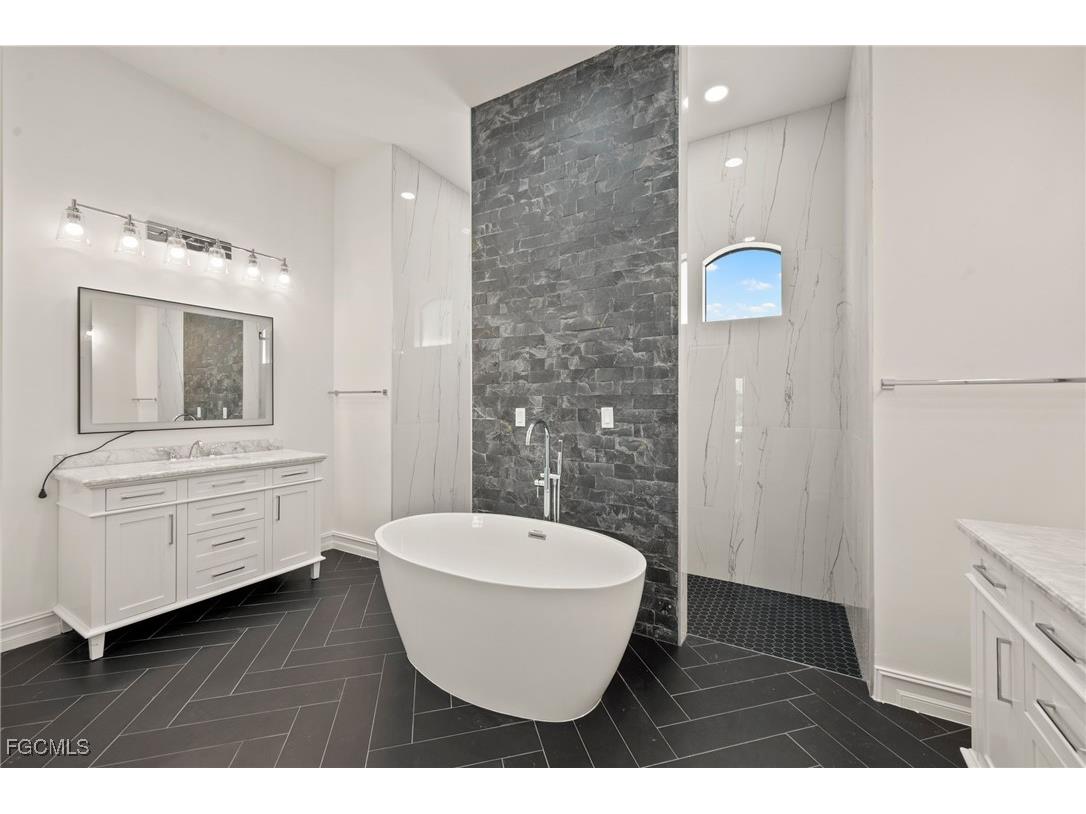 1707 NW 34th Avenue Cape Coral FL 33993 2026004508 image14