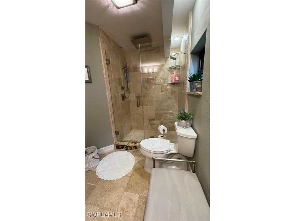 1707 SE Viscaya Parkway Cape Coral FL 33990 225057771 image18