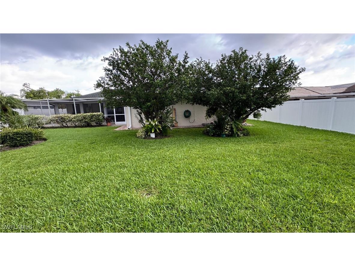 1707 SE Viscaya Parkway Cape Coral FL 33990 225057771 image32