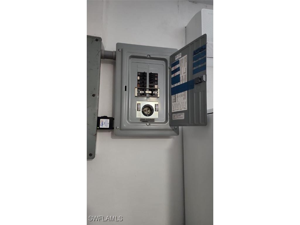 1707 SE Viscaya Parkway Cape Coral FL 33990 225057771 image36