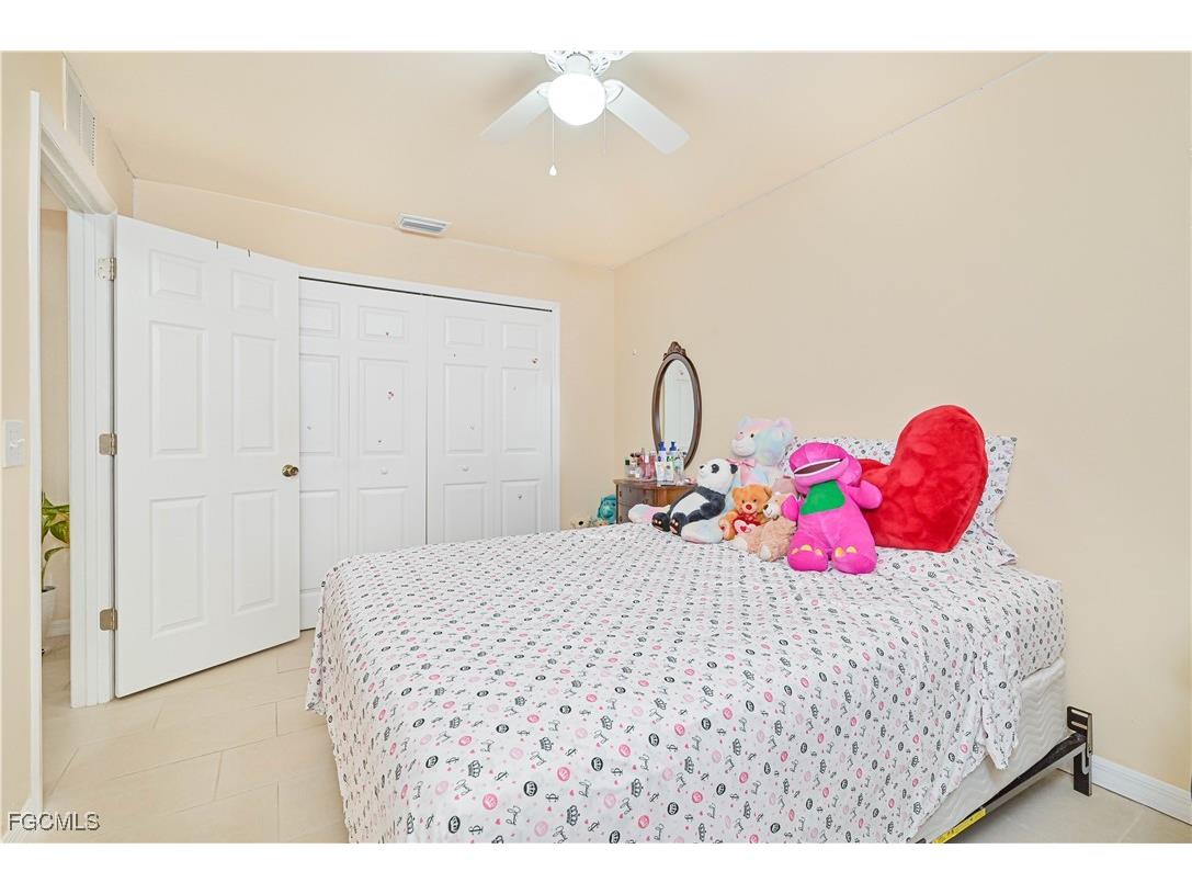 1705 & 1707 SW 1st Avenue Cape Coral FL 33991 2025006368 image17