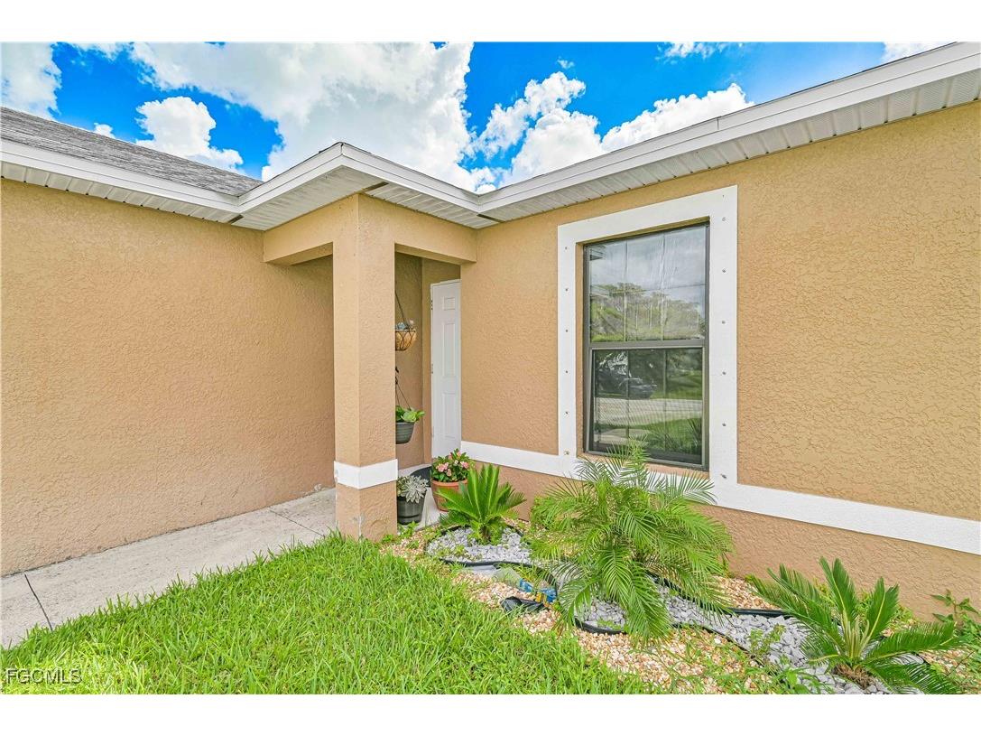 1705 & 1707 SW 1st Avenue Cape Coral FL 33991 2025006368 image21