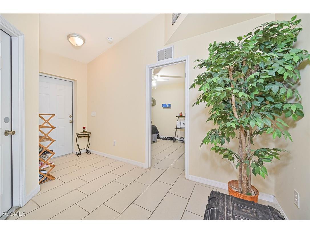 1705 & 1707 SW 1st Avenue Cape Coral FL 33991 2025006368 image22