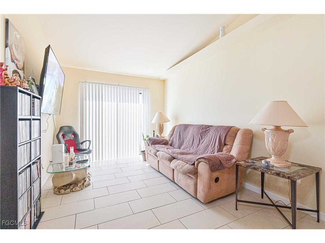 1705 & 1707 SW 1st Avenue Cape Coral FL 33991 2025006368 image26