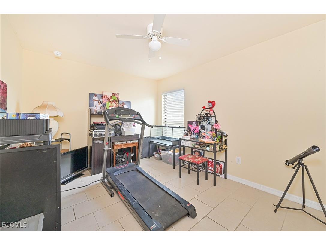 1705 & 1707 SW 1st Avenue Cape Coral FL 33991 2025006368 image27