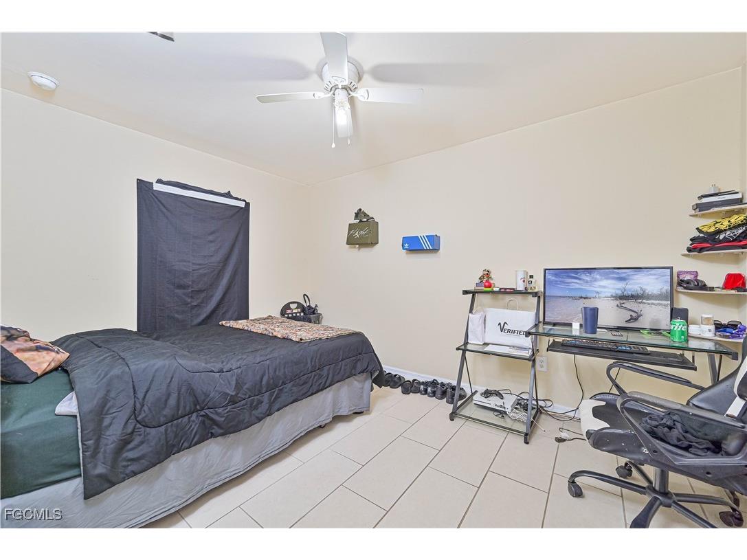 1705 & 1707 SW 1st Avenue Cape Coral FL 33991 2025006368 image30