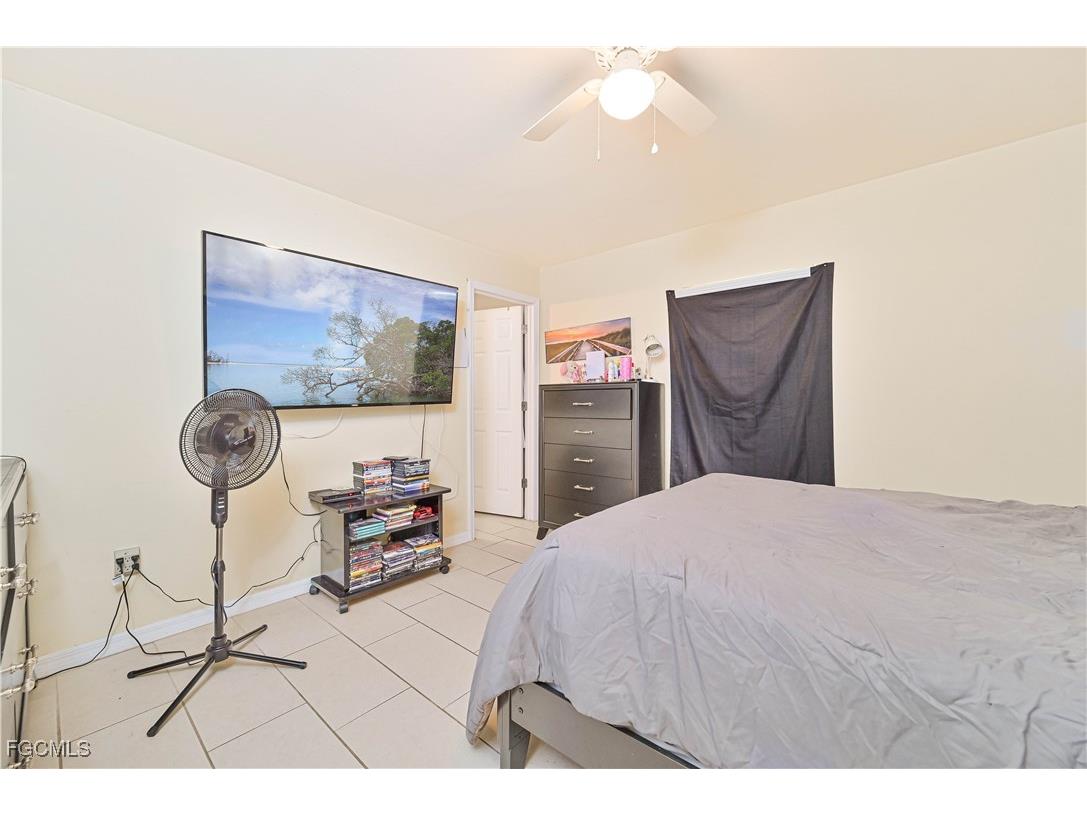 1705 & 1707 SW 1st Avenue Cape Coral FL 33991 2025006368 image31