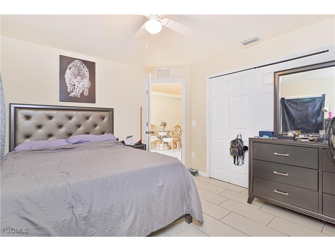 1705 & 1707 SW 1st Avenue Cape Coral FL 33991 2025006368 image32