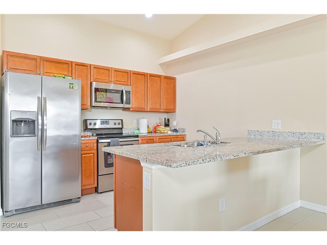 1705 & 1707 SW 1st Avenue Cape Coral FL 33991 2025006368 image5