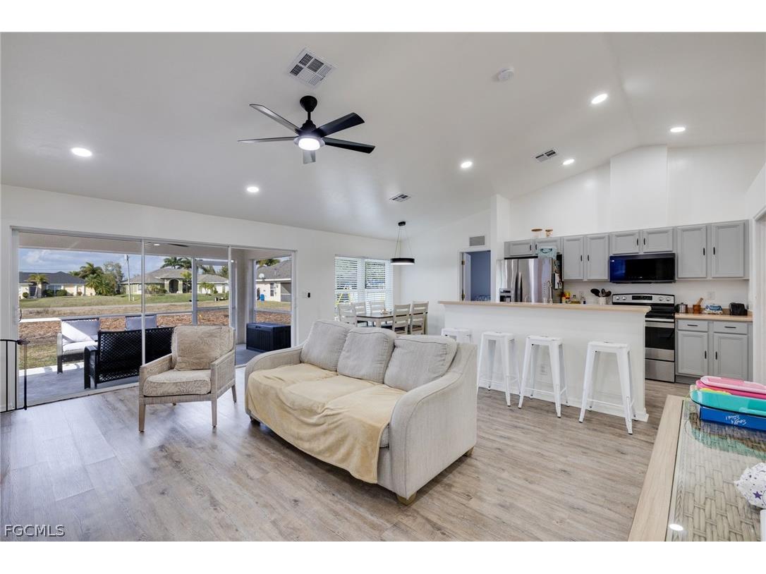 1707 SW 3rd Street Cape Coral FL 33991 2026009371 image6