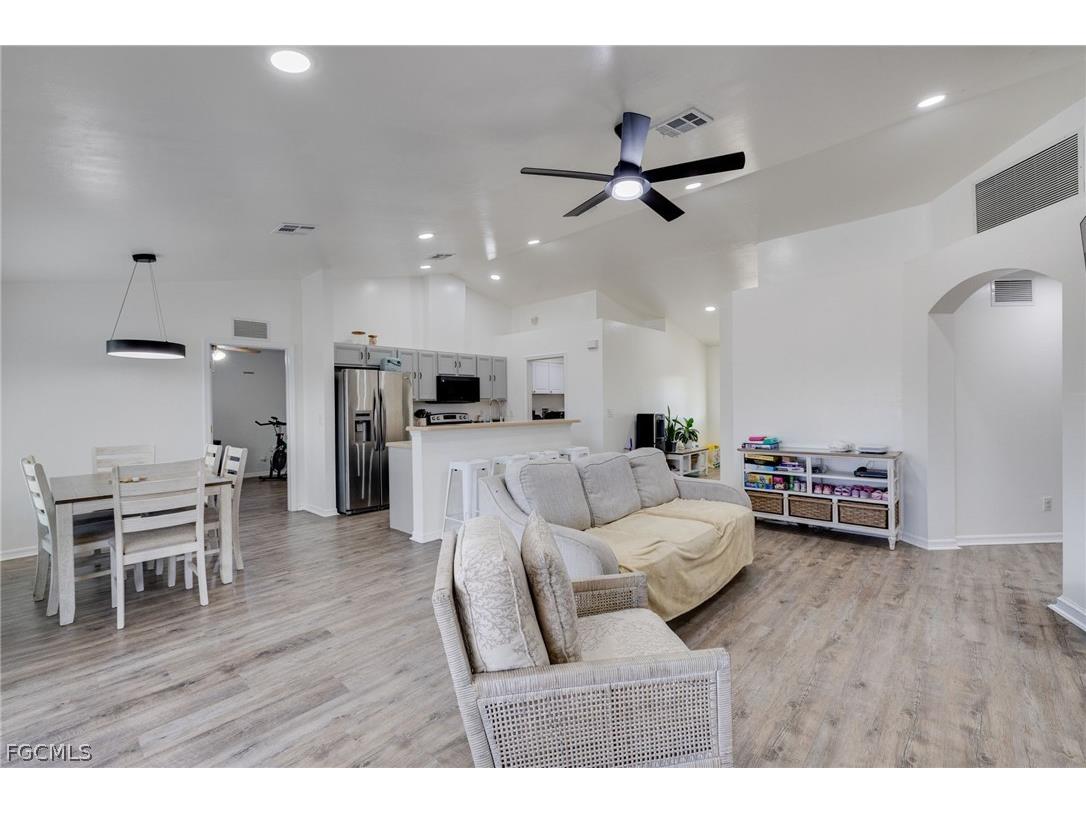 1707 SW 3rd Street Cape Coral FL 33991 2026009371 image8