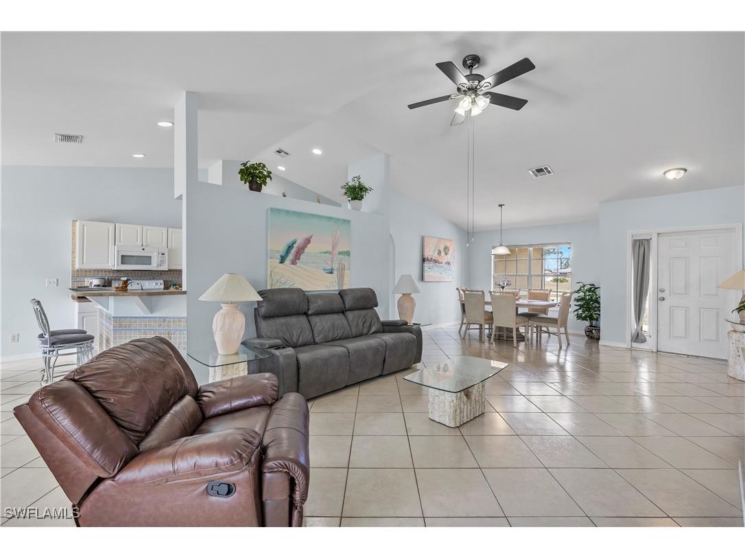 1708 Diplomat Parkway W Cape Coral FL 33993 224080040 image8