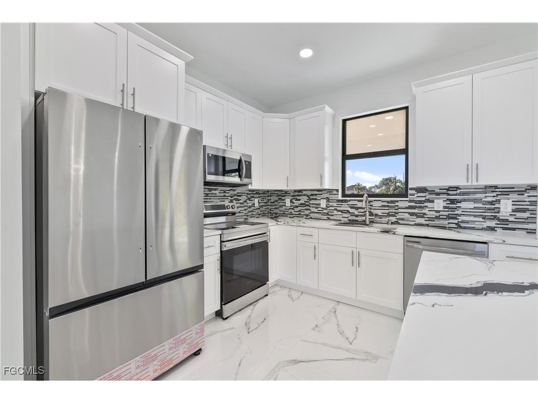 1708 El Dorado Boulevard N Cape Coral FL 33993 2026000585 image11