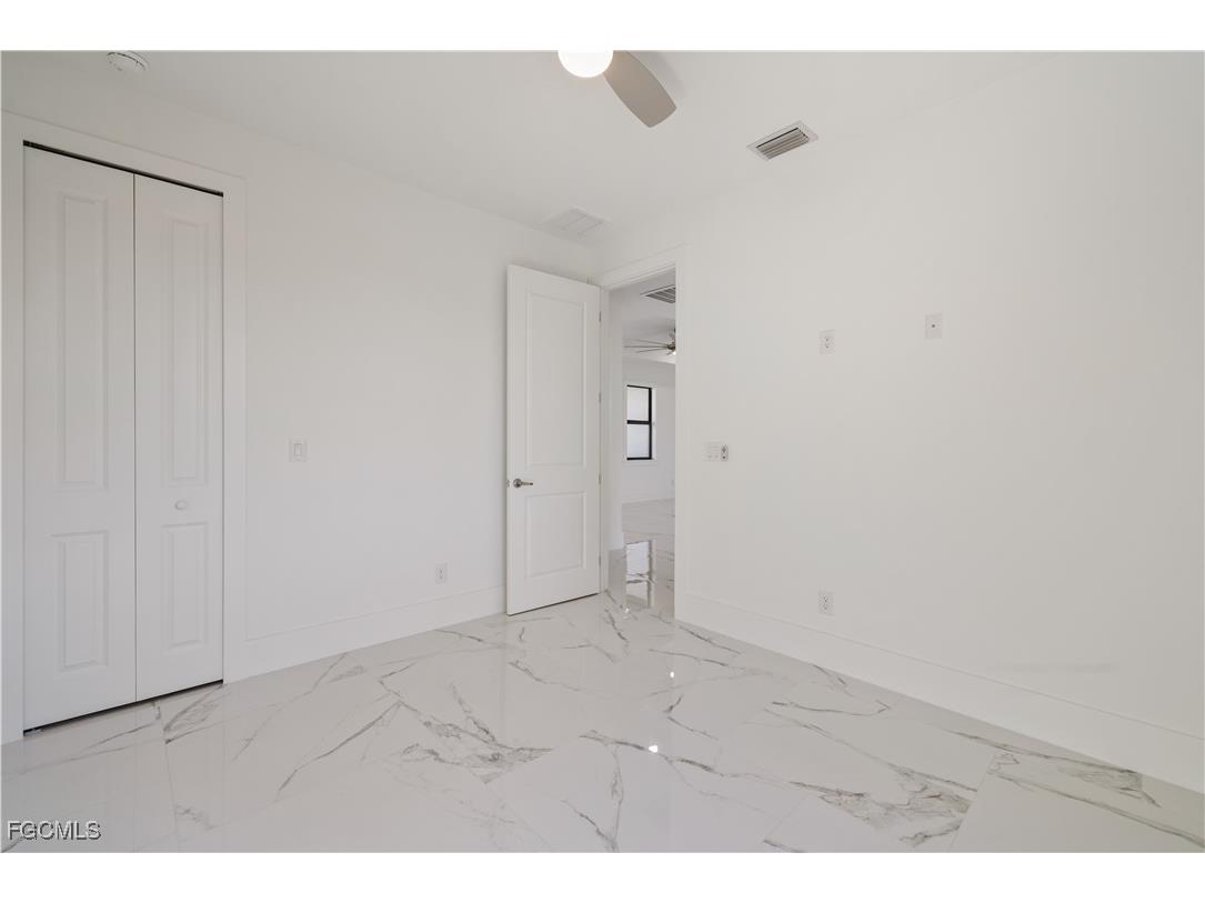 1708 El Dorado Boulevard N Cape Coral FL 33993 2026000585 image14