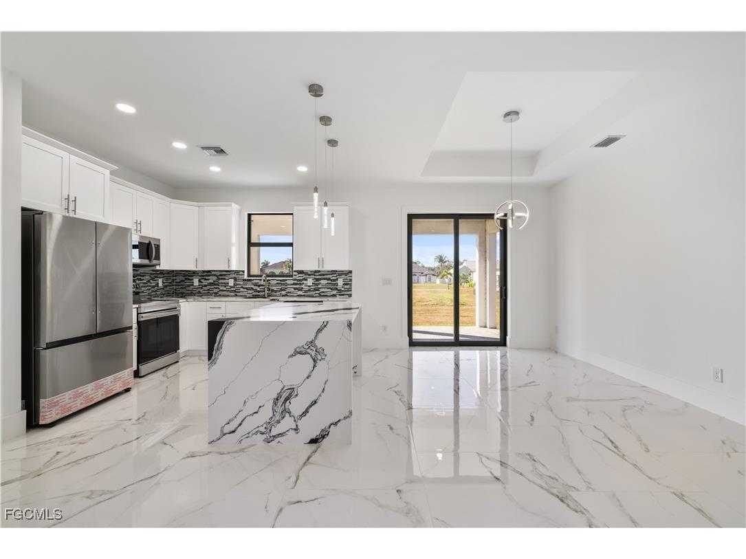 1708 El Dorado Boulevard N Cape Coral FL 33993 2026000585 image7