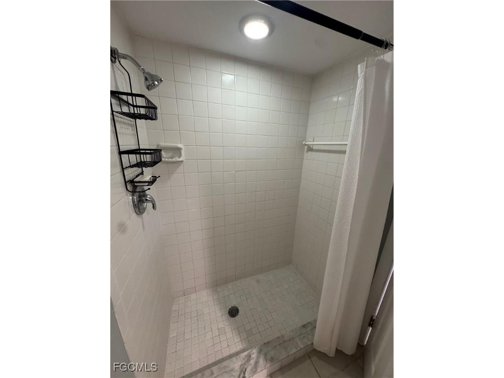 1708 Park Meadows Drive #4 Fort Myers FL 33907 2025017004 image28