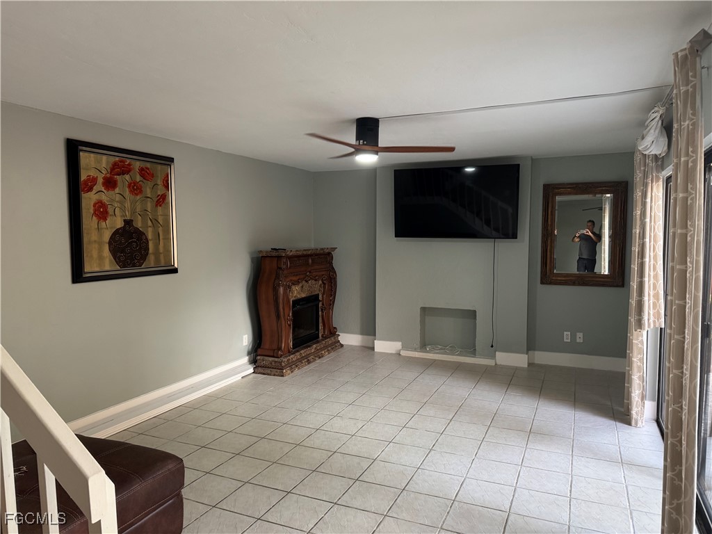 1708 Park Meadows Drive #4 Fort Myers FL 33907 2025017004 image4