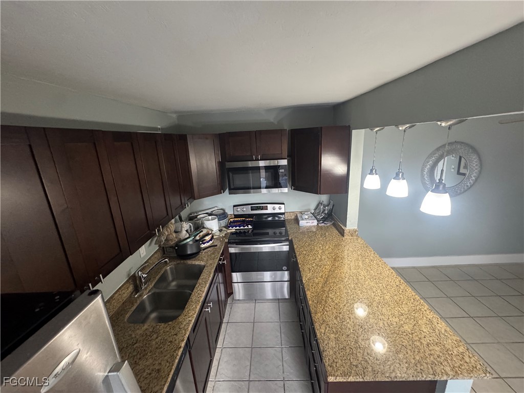 1708 Park Meadows Drive #4 Fort Myers FL 33907 2025017004 image8