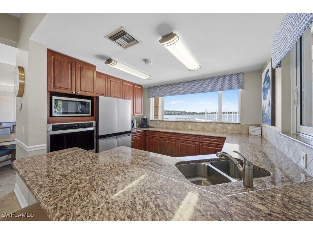 1708 Royal Circle #701 Naples FL 34112 225082291 image26