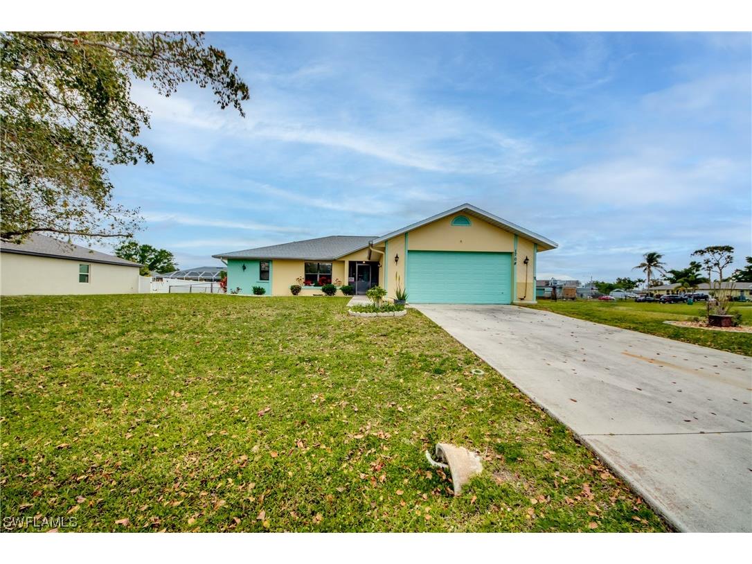 1708 SW 3rd Place Cape Coral FL 33991 224022455 image1