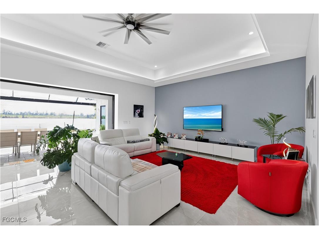 1708 SW 4th Street Cape Coral FL 33991 2025020311 image16