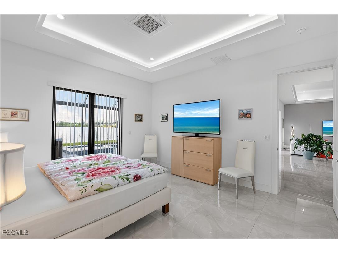 1708 SW 4th Street Cape Coral FL 33991 2025020311 image29