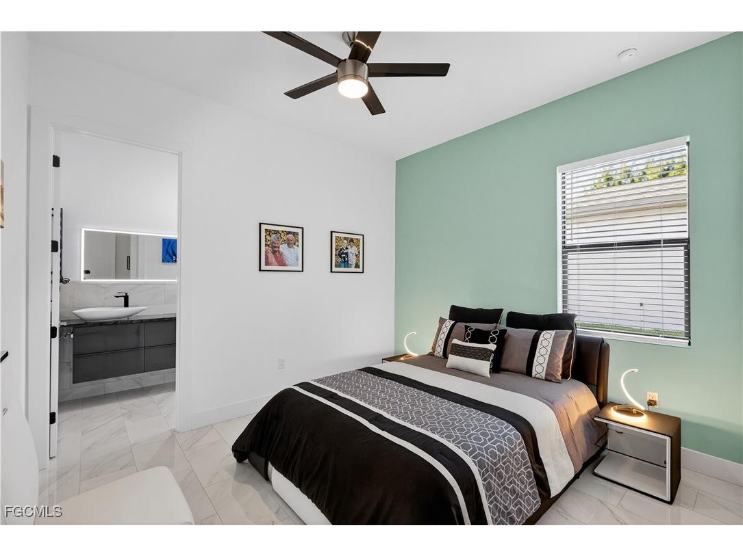 1708 SW 4th Street Cape Coral FL 33991 2025020311 image36