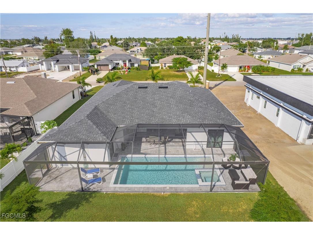 1708 SW 4th Street Cape Coral FL 33991 2025020311 image47