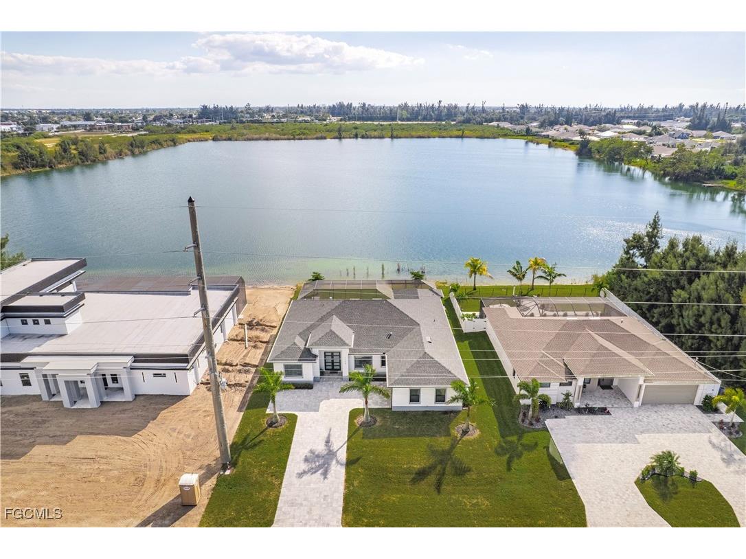 1708 SW 4th Street Cape Coral FL 33991 2025020311 image48