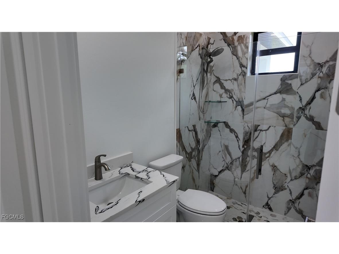 1708 El Dorado Boulevard N Cape Coral FL 33993 2025002915 image8