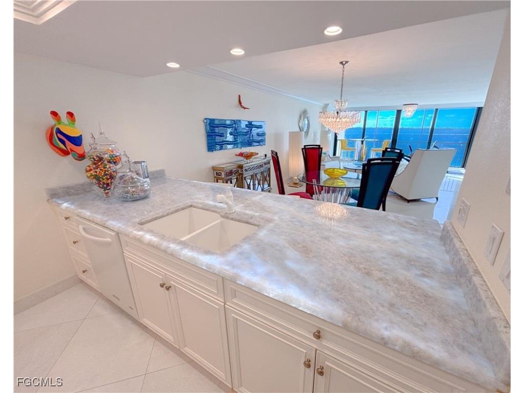 17080 Harbour Point Drive #114 Fort Myers FL 33908 2025005971 image10