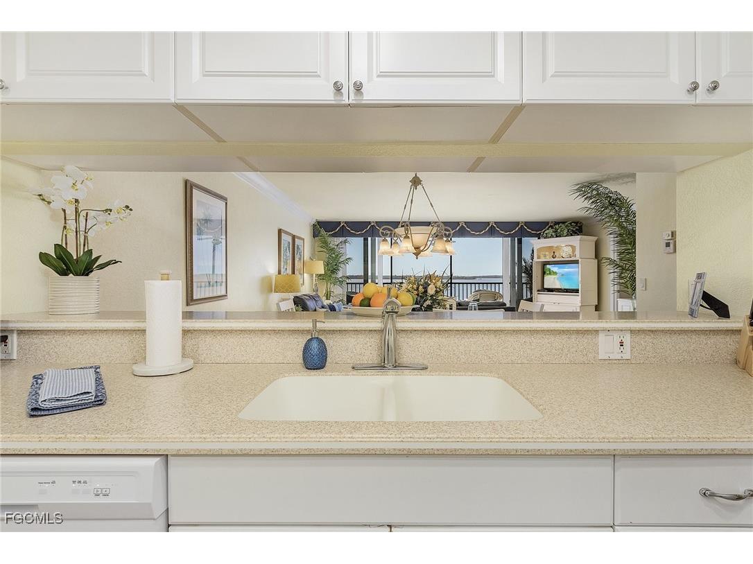 17080 Harbour Point Drive #213 Fort Myers FL 33908 2025022433 image10