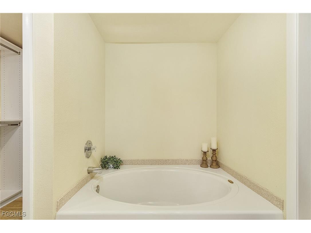 17080 Harbour Point Drive #213 Fort Myers FL 33908 2025022433 image20