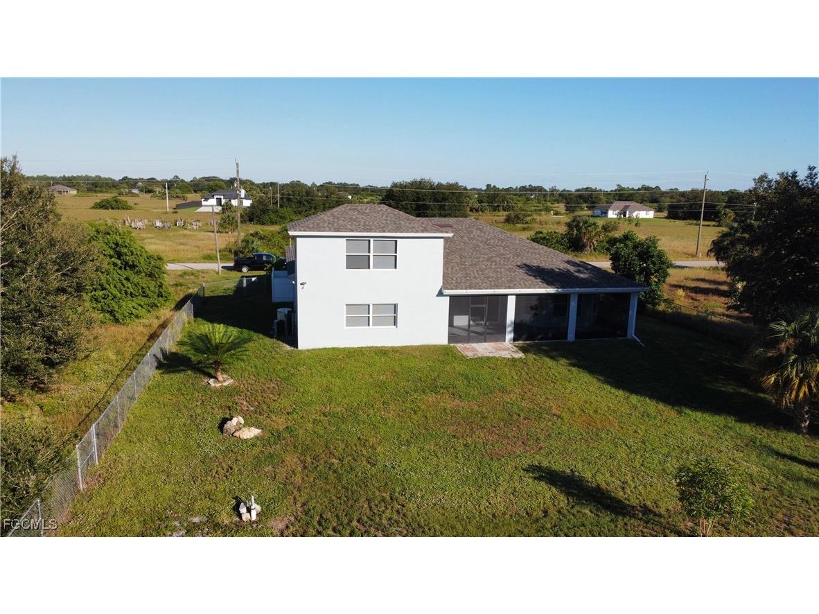 1709 Moore Avenue Lehigh Acres FL 33972 2025008630 image2