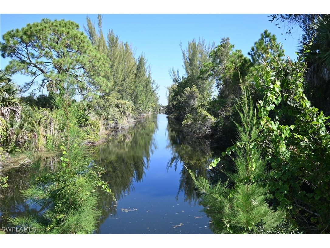 1709 NE 34th Lane Cape Coral FL 33909 222072617 image1