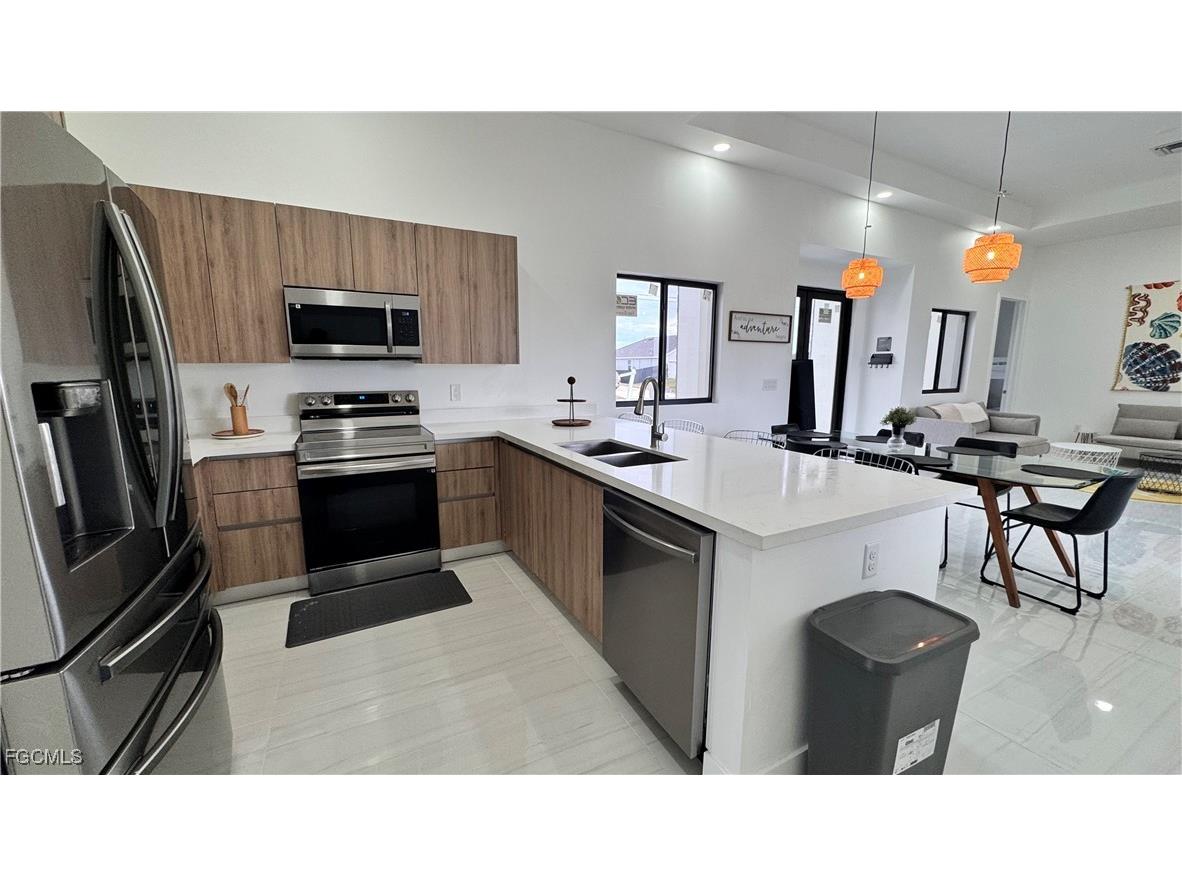 1709 NE 41st Street Cape Coral FL 33909 2025024209 image15