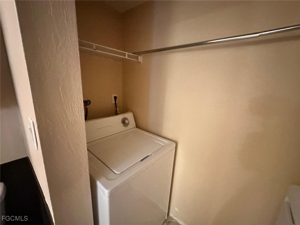 1709 Park Meadows Drive #4 Fort Myers FL 33907 2025013663 image14