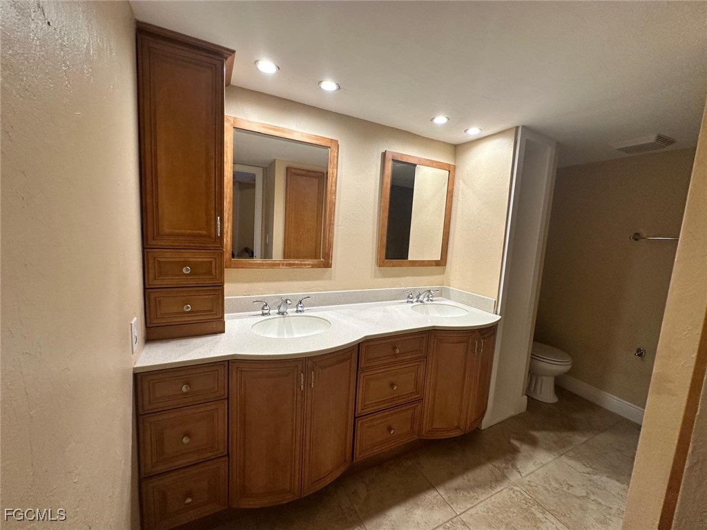 1709 Park Meadows Drive #4 Fort Myers FL 33907 2025013663 image15