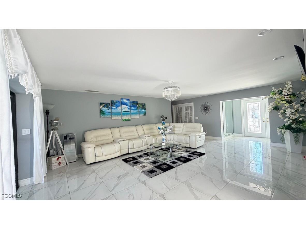 1709 SE 44th Terrace Cape Coral FL 33904 2025023530 image3