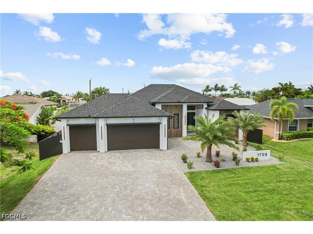 1709 SW 43rd Lane Cape Coral FL 33914 2026026228 image2