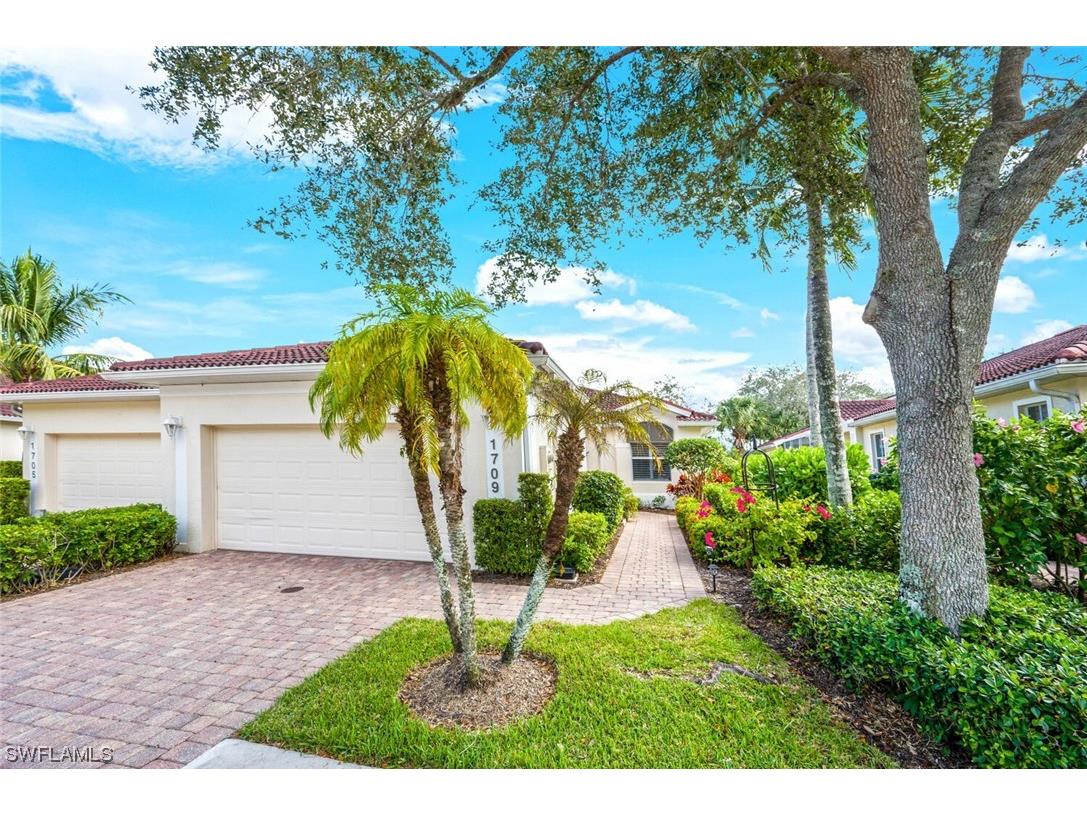 1709 Tarpon Bay Drive S #44 Naples FL 34119 223081490 image1