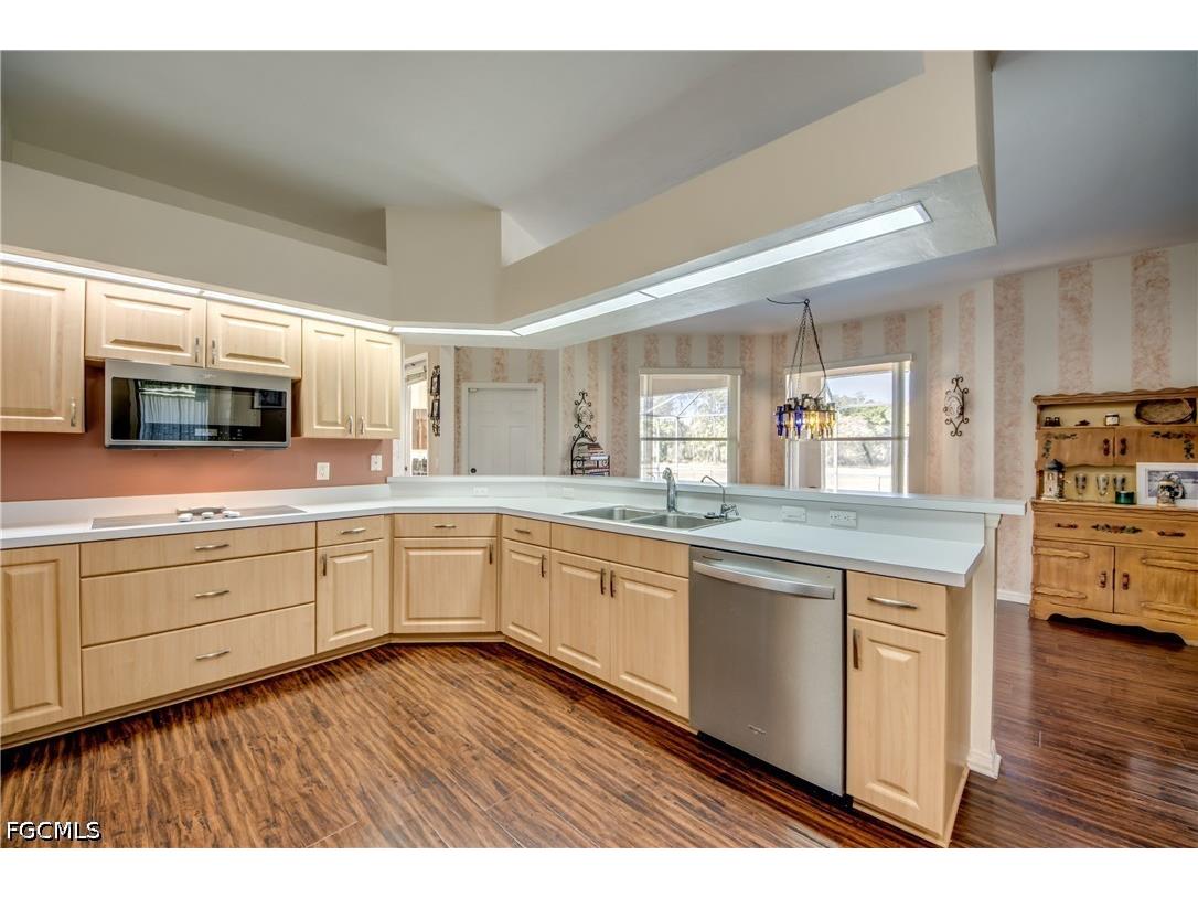 17090 Silver Panther Lane Fort Myers FL 33913 2026015471 image20