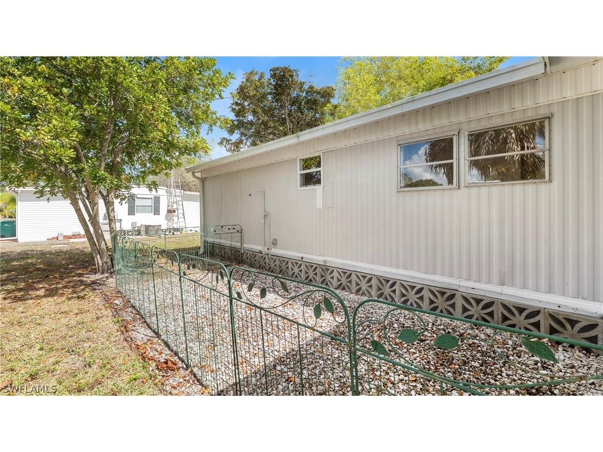 171 Grassy Key Lane Naples FL 34114 226009813 image17