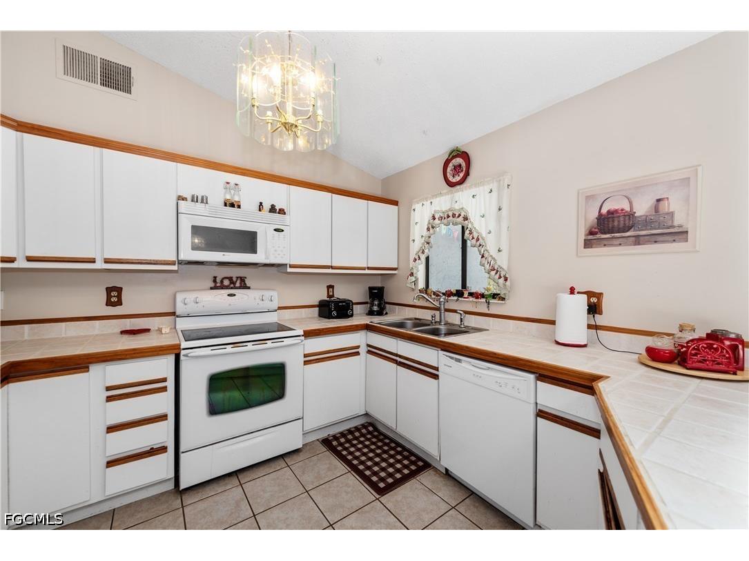 171 SE 4th Street Cape Coral FL 33990 2026024908 image10