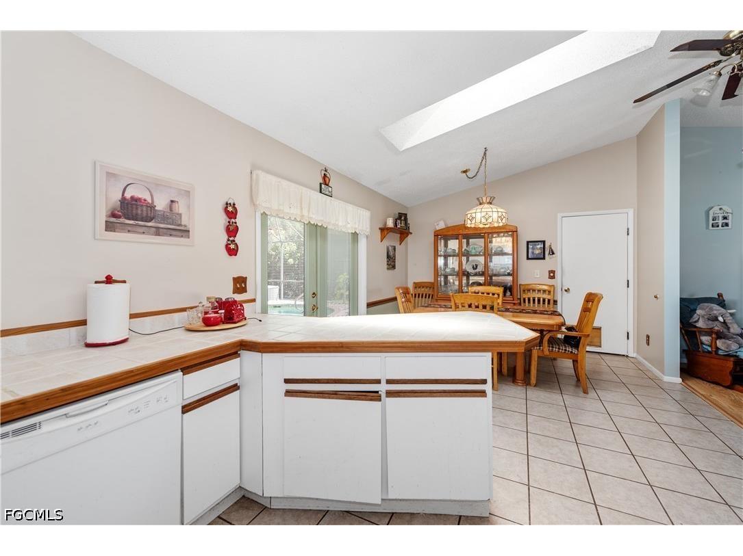 171 SE 4th Street Cape Coral FL 33990 2026024908 image11